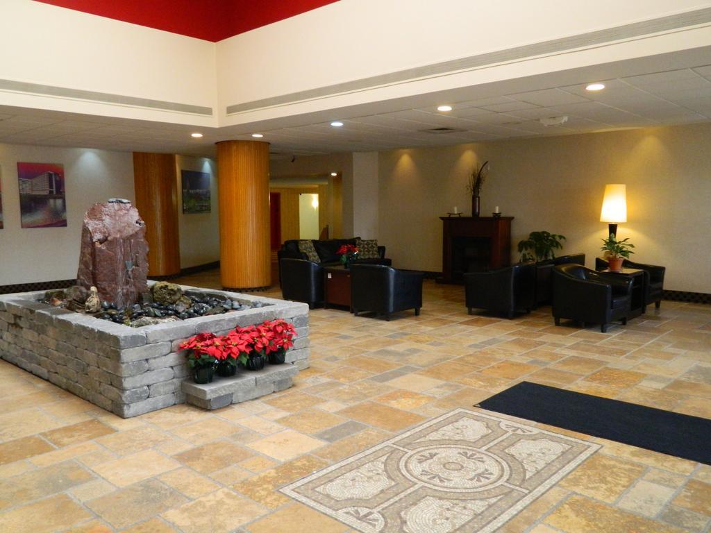 Howard Johnson Plaza Kansas City Hotel & Conference Center 外观 照片