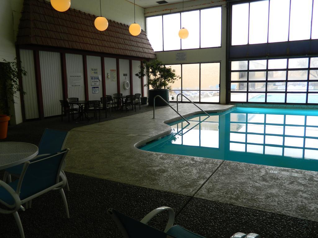 Howard Johnson Plaza Kansas City Hotel & Conference Center 外观 照片